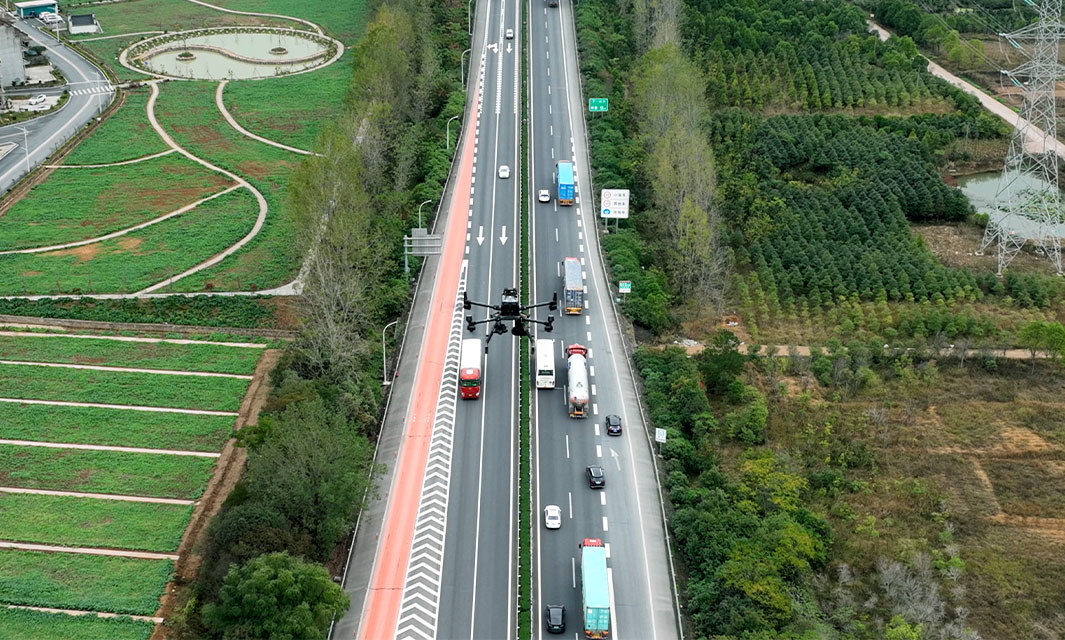 無(wú)人機(jī)公路巡檢