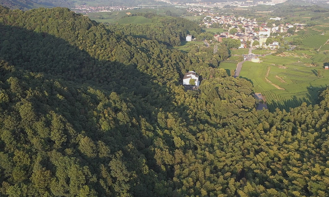 消防無(wú)人機(jī)巡邏、自動(dòng)識(shí)別預(yù)警&hellip;&hellip;浙江這兩臺(tái)無(wú)人機(jī)機(jī)巢派大用場(chǎng)