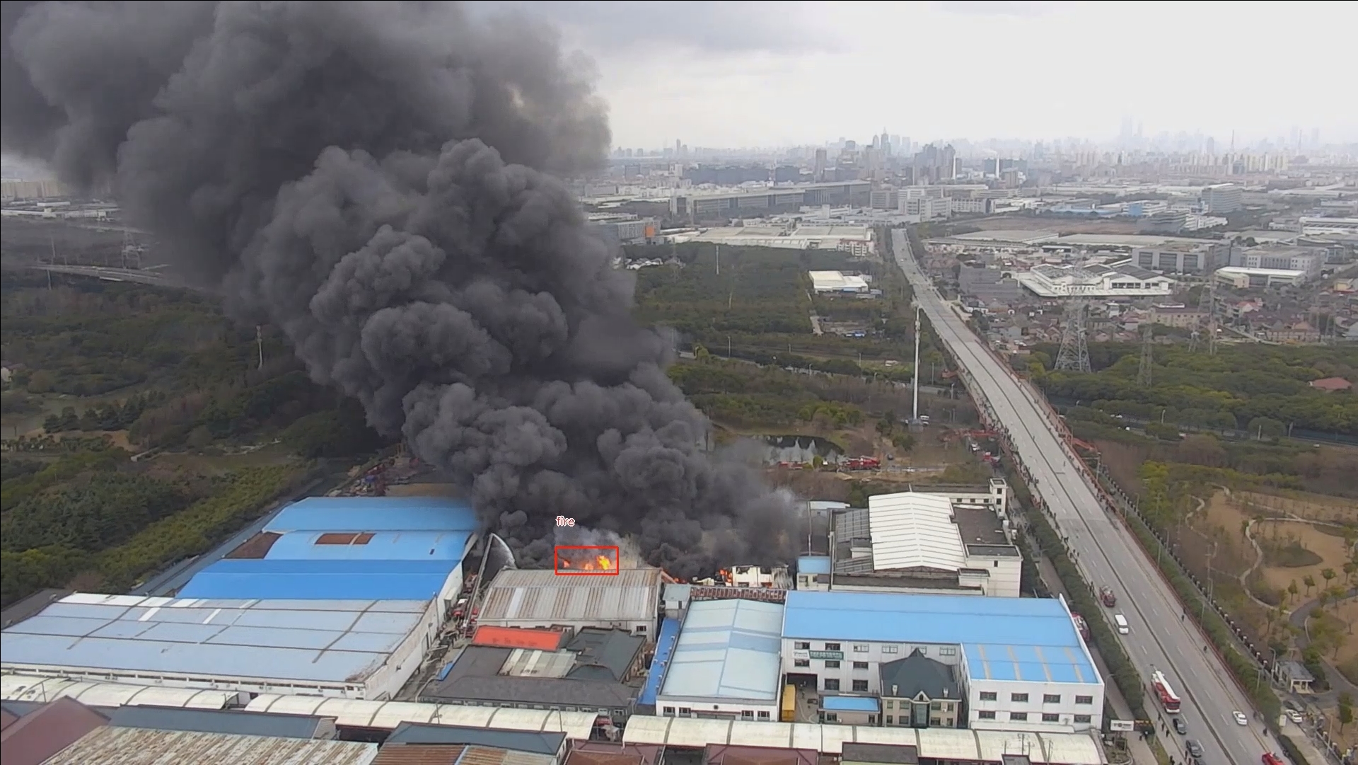 無(wú)人機(jī)AI識(shí)別賦能大應(yīng)急：自動(dòng)檢測(cè)，火速發(fā)現(xiàn)&ldquo;火情&rdquo;